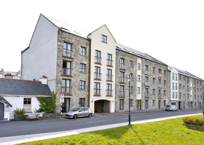 2 Bed Gated 15 The Anchorage The Quay F28 V342