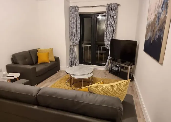 2 Bed Gated 15 The Anchorage The Quay F28 V342 Apartmán